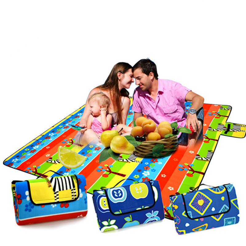 Multi-person beach mat mat