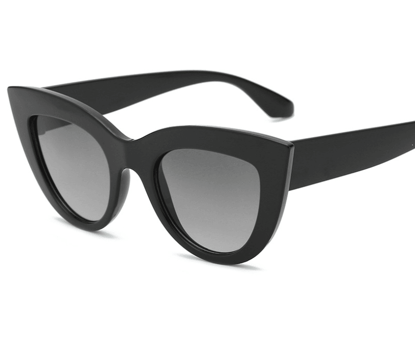 Attractive Sunglasses - My Beach Kit