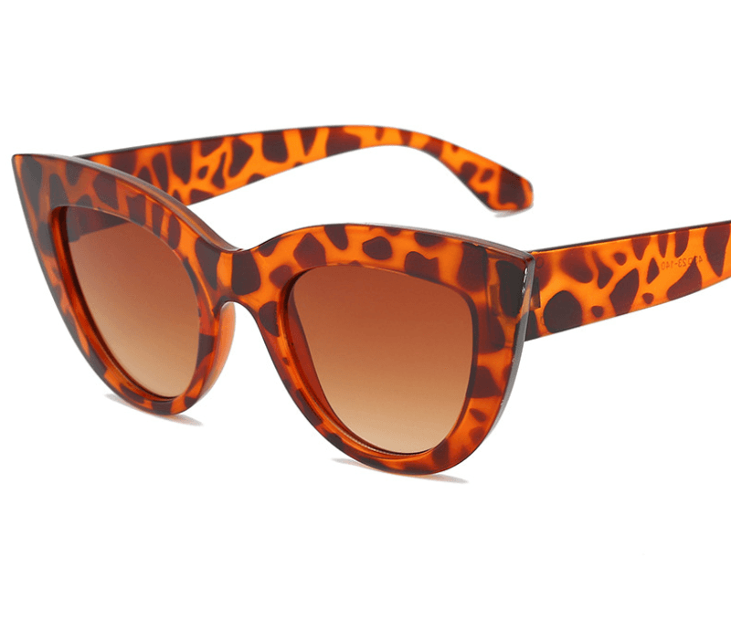 Attractive Sunglasses - My Beach Kit