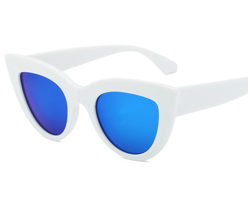 Attractive Sunglasses - My Beach Kit