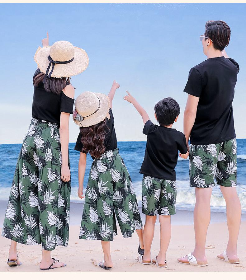 A Family Of Three Or Four Suits Beach - My Beach Kit